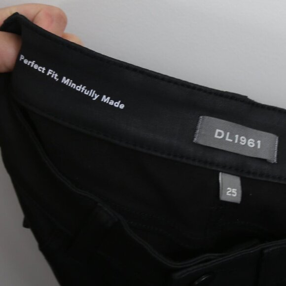 DL1961 Emma Waxed Skinny Low Rise Instasculpt Poseidon Black Pants Size 25 - Picture 7 of 10